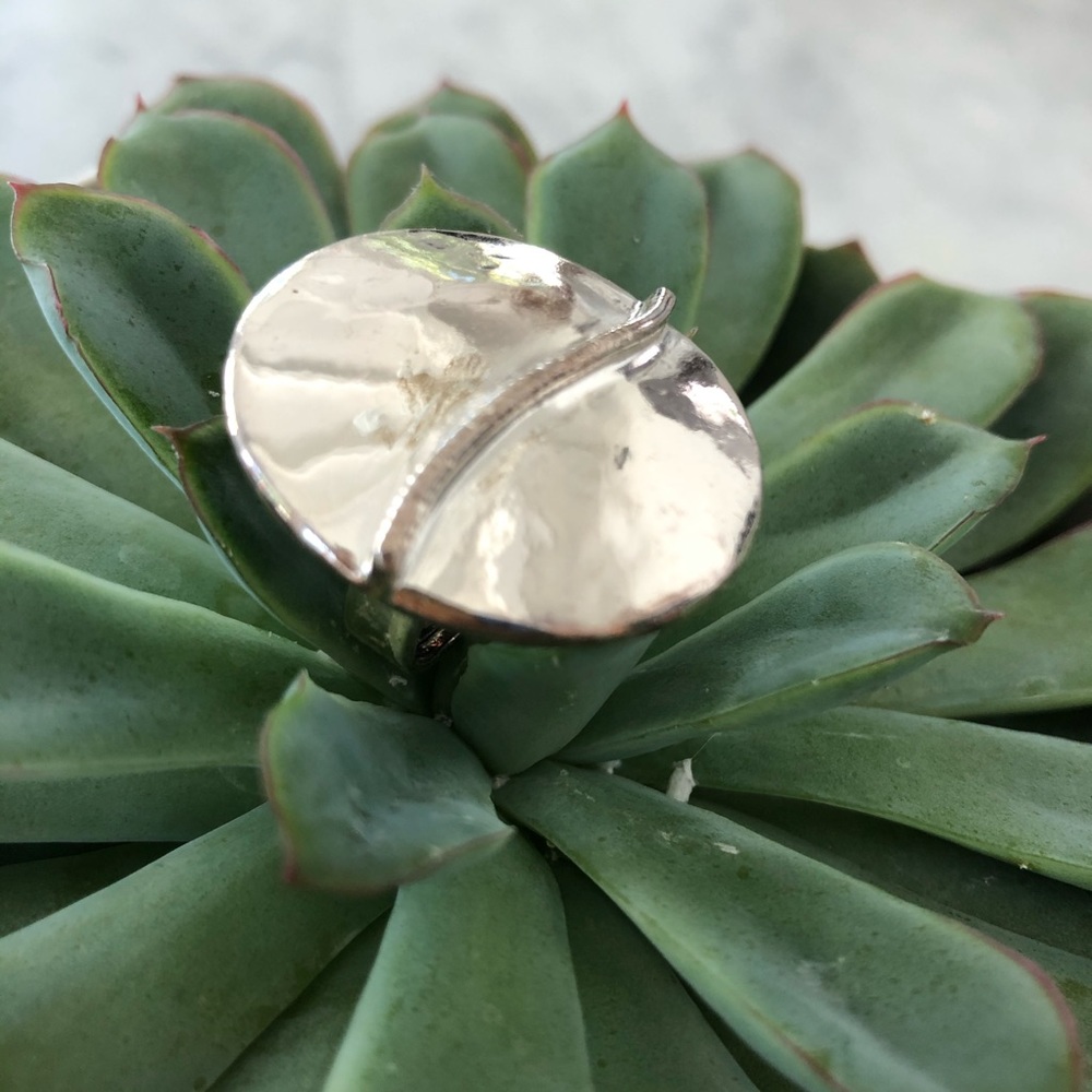 Authentic Sterling Silver Disc Ring 🌔